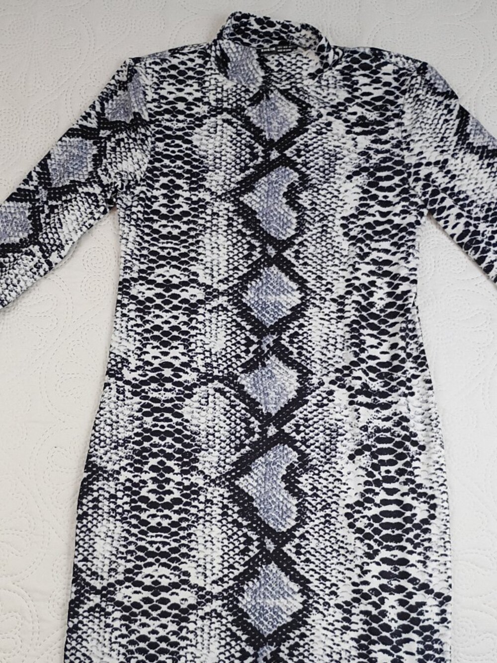 NWOT SHEIN Snake Print Bodycon Mini Dress Size Small Mock Neck Long Sleeve